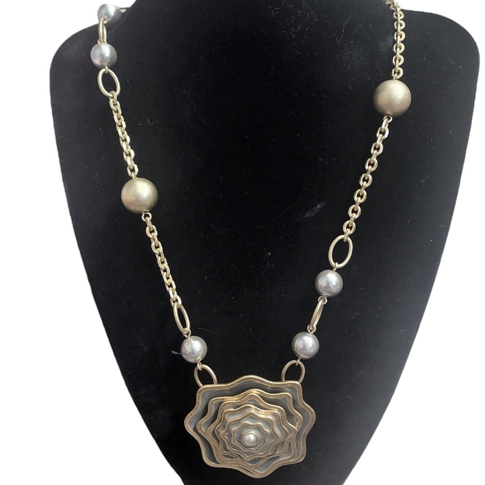 Lia sophia garden rose necklace 🆕️